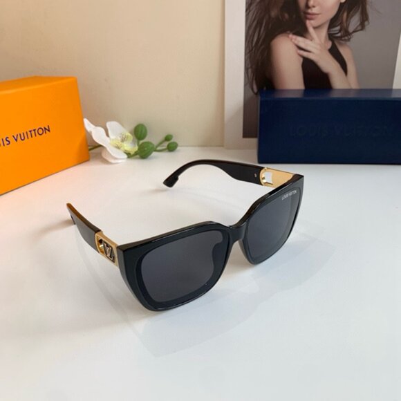 Louis Vuitton Black Sunglasses - Picture 1 of 7